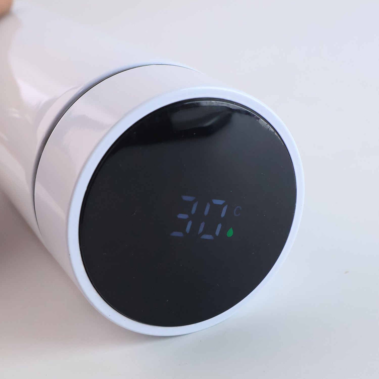 White Smart Vacuum Insulated Water Bottle – 500ml, LED Temperature Display
