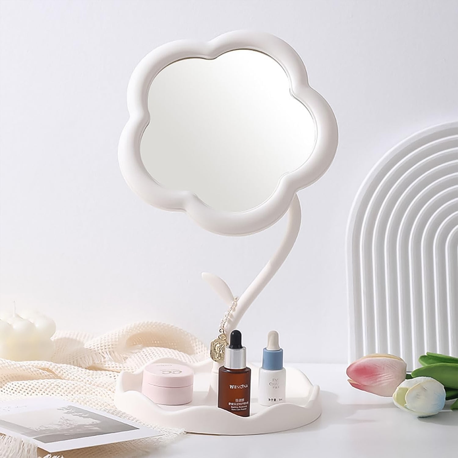 Flower Shaped Makeup Mirror 4